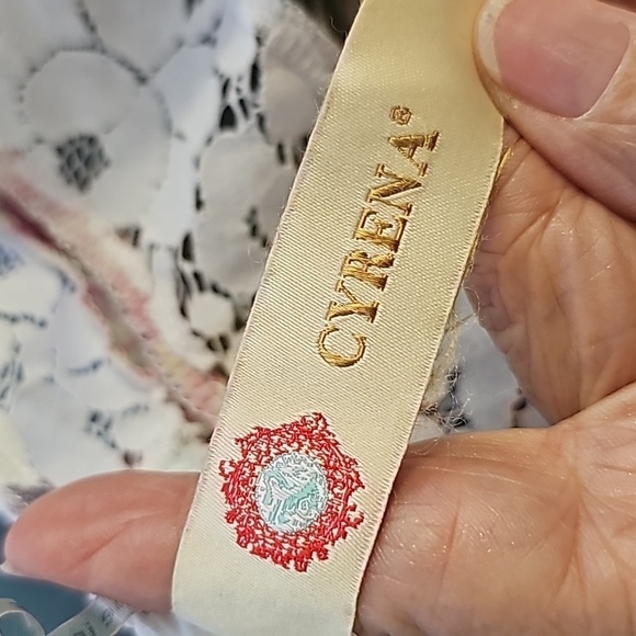 Cyrena blouse size medium Floral print with open shoulders Baby doll Cottagecore - Picture 8 of 10